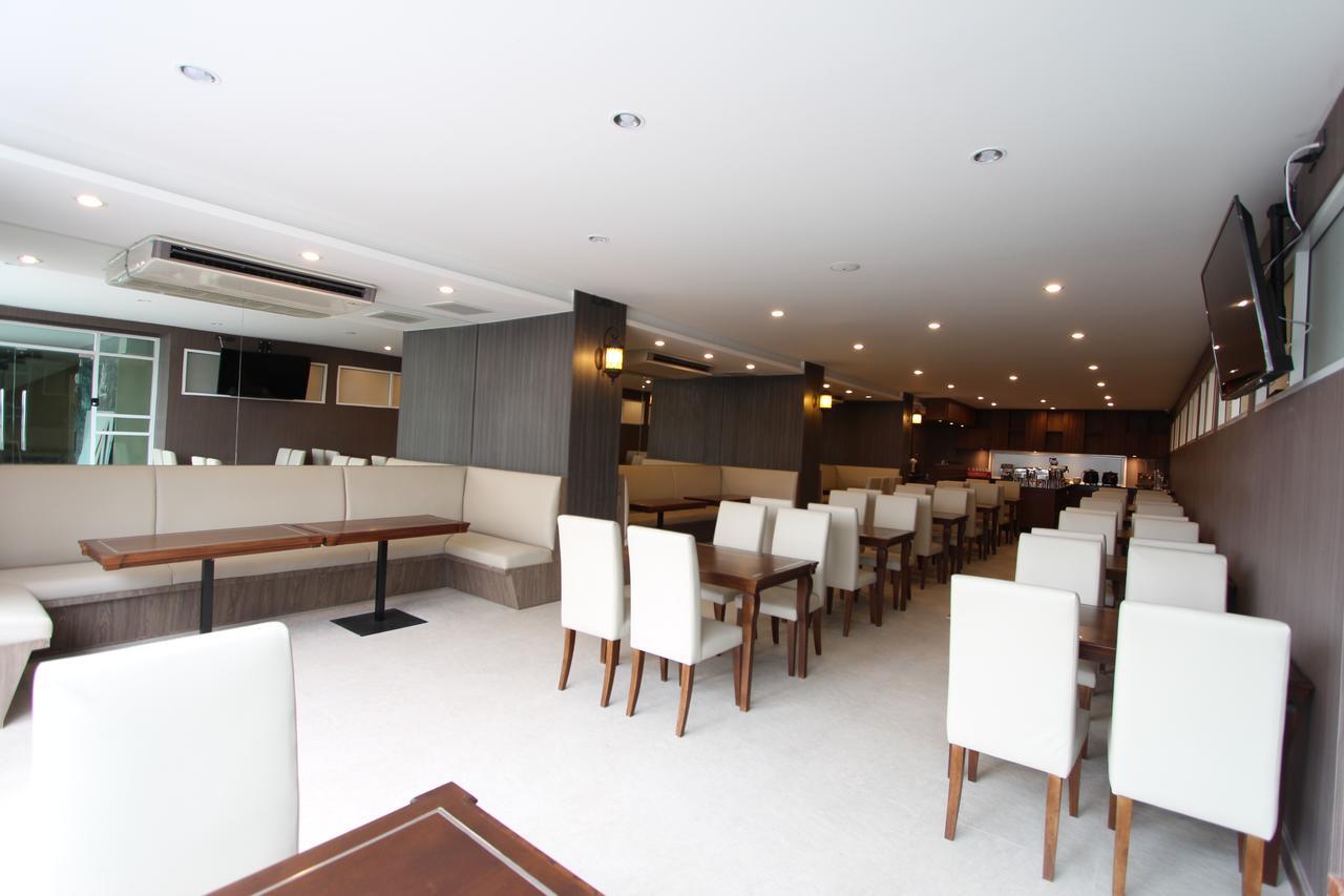 Le Bangkok Hotel Екстер'єр фото
